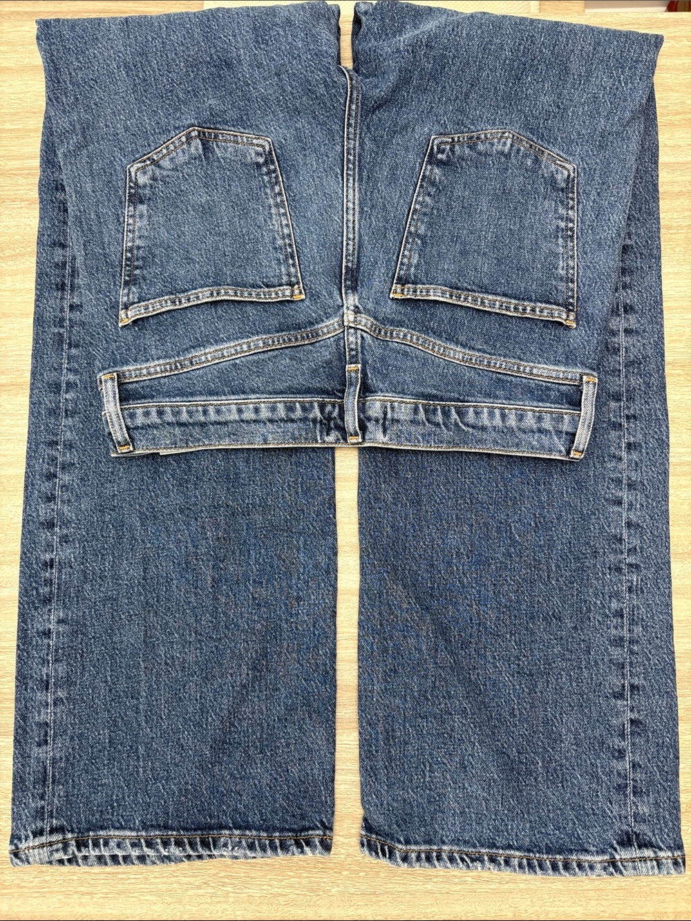 Agolde Harper Straight Leg Jeans in Medium Blue Wash - Picture 4 of 11